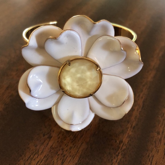 Kate Spade Bright Blossom Cuff Bracelet & matching earrings - Picture 2 of 12